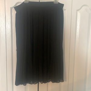 Torrid black chiffon midi skirt